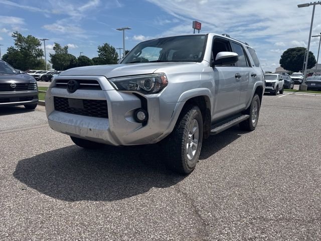 Used 2020 Silver Toyota SR5 image 3