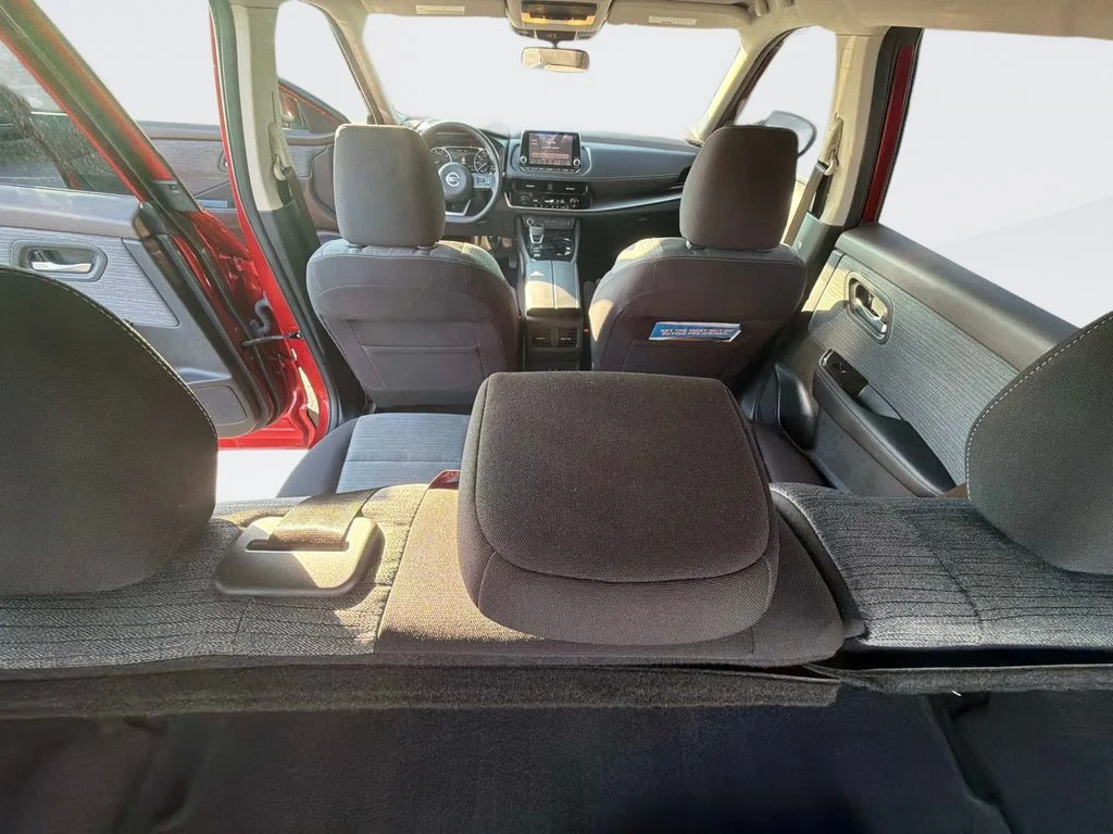 Used 2021 Red Nissan SV image 14
