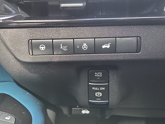 Certified Used 2025 Black Nissan Platinum image 12