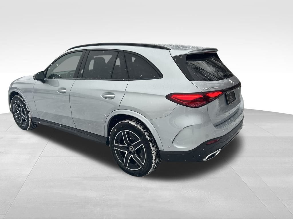New 2026 Cirrus Silver Metallic Mercedes-Benz GLC 300 image 3
