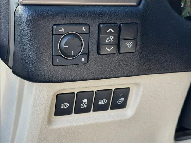 Certified Used 2023 Blue Lexus 460 image 10