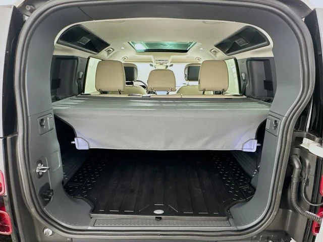 Certified Used 2023 White Land Rover SE image 26