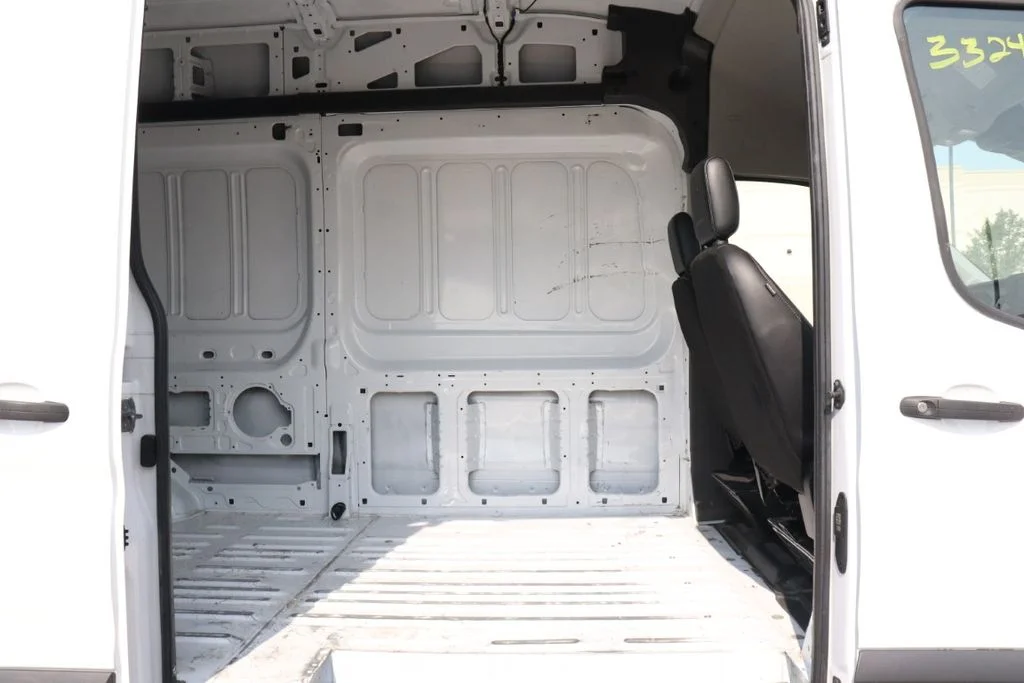 Used 2022 Oxford White Ford Base image 21