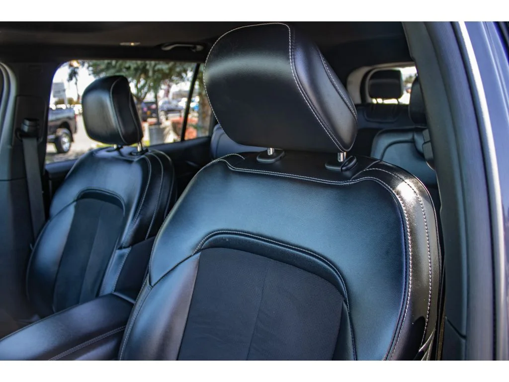 Used 2023 Baltic Gray Metallic Clearcoat Jeep Altitude image 34