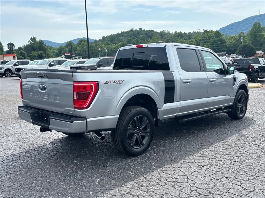 Used 2023 Silver Ford XLT image 8