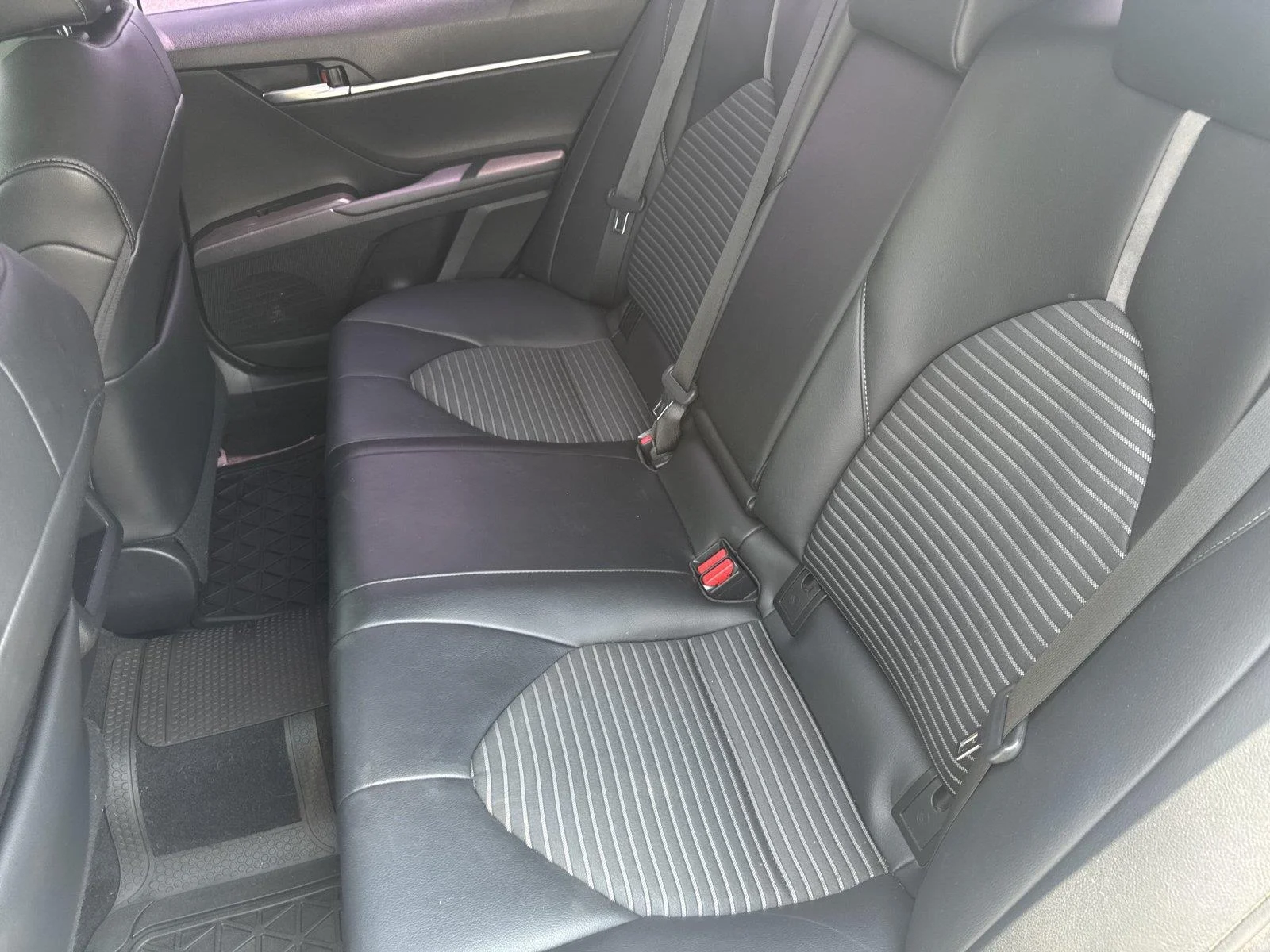Used 2021 Super White Toyota SE Nightshade image 31