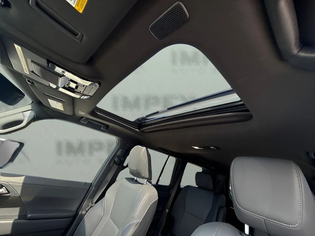 Used 2025 White Lexus 550 Premium+ image 6
