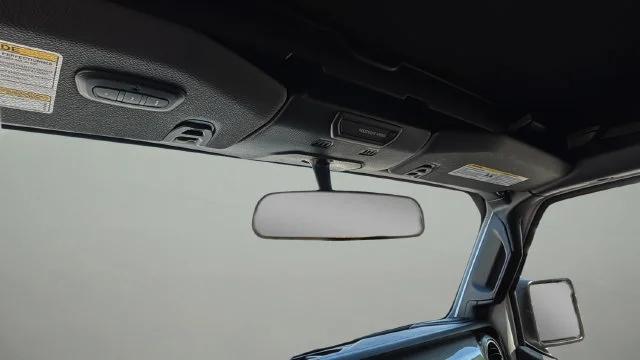 Used 2020 White Jeep Overland image 28