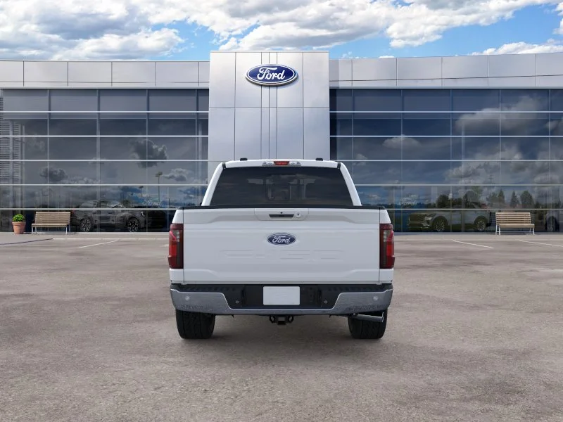 New 2026 Oxford White Ford XLT image 5