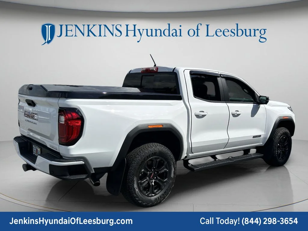Used 2024 White GMC Elevation image 5
