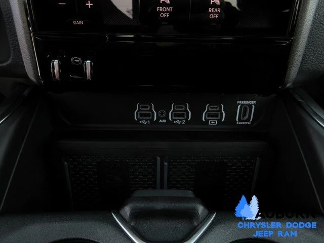 New 2026 Diamond Black Crystal Pearl-Coat Exterior Paint RAM LARAMIE image 12