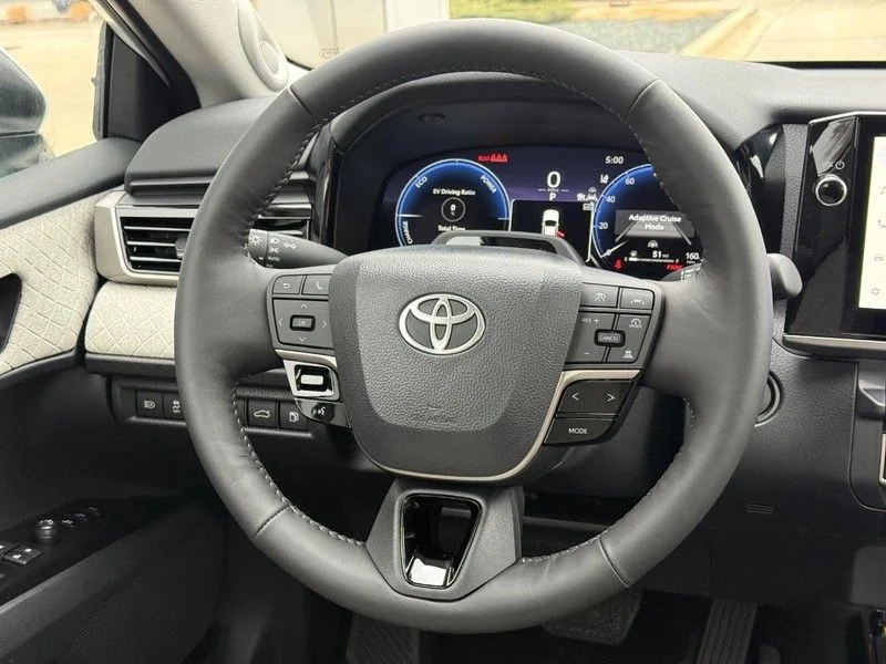 2026 Toyota Camry XLE - Photo 8
