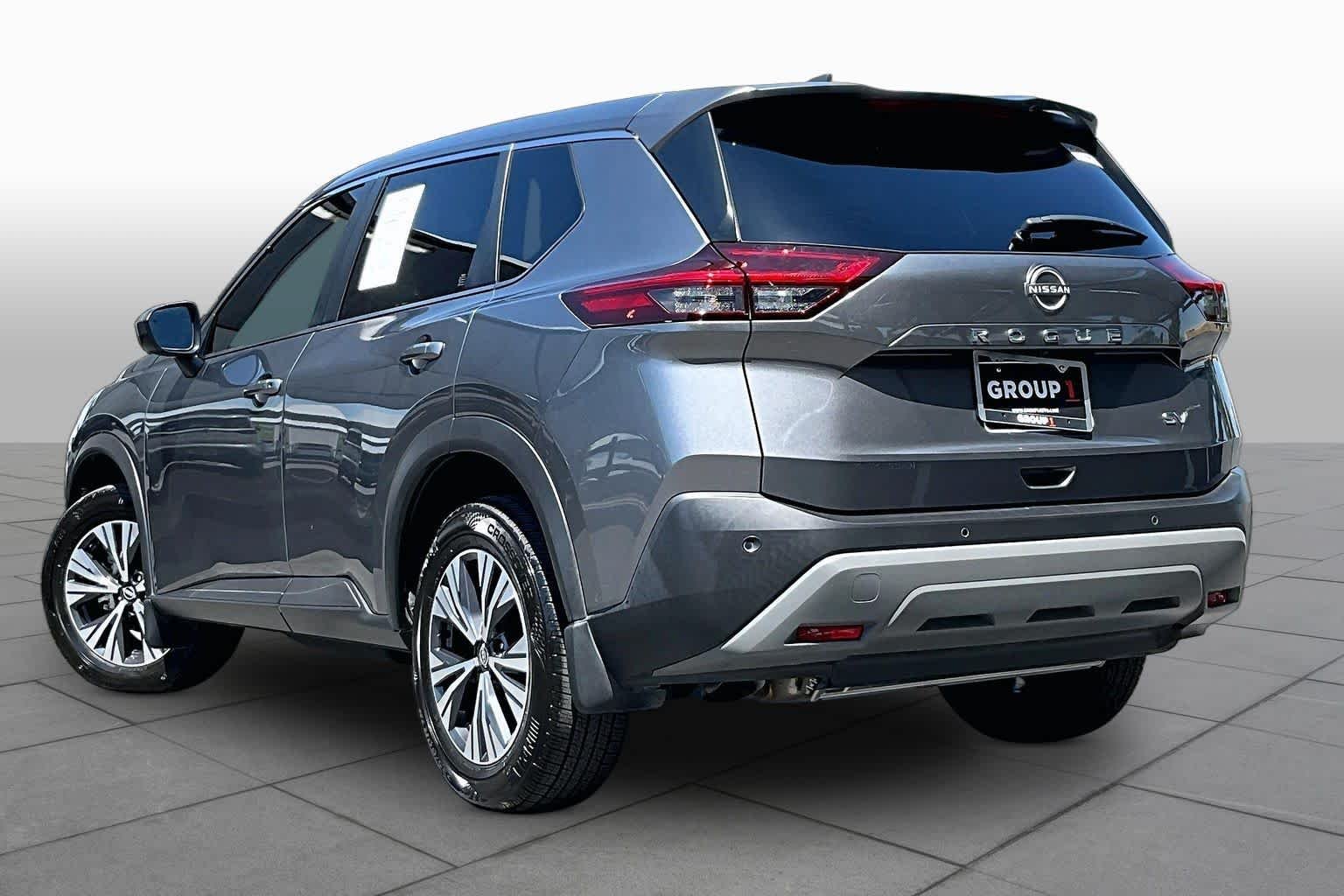 Used 2023 Gun Metallic Nissan SV image 12