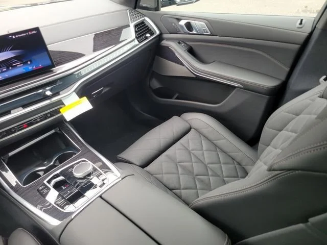 New 2027 Carbon Black Metallic BMW xDrive40i image 15