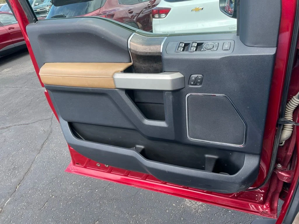 Used 2022 Red Metallic Ford Lariat image 55