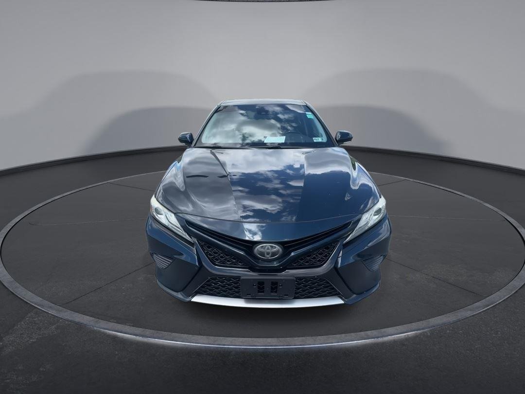 Used 2019 Galactic Aqua Mica Toyota XSE V6 image 3