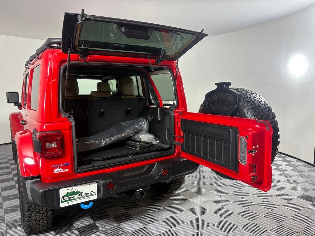 Used 2022 Firecracker Red Clearcoat Jeep Unlimited Sahara 4xe image 10