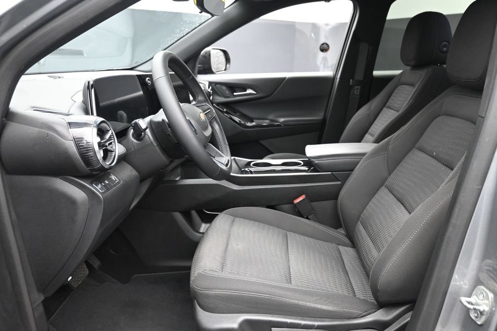 Used 2025 Gray Chevrolet LT image 16
