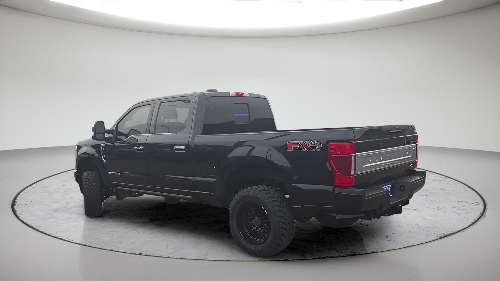 Used 2022 Agate Black Metallic Ford Platinum image 9