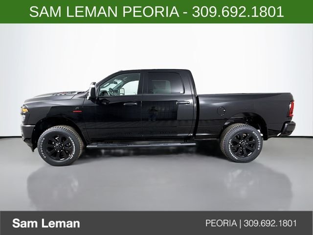 New 2026 Diamond Black Crystal Pearl-Coat Exterior Paint RAM Tradesman image 4