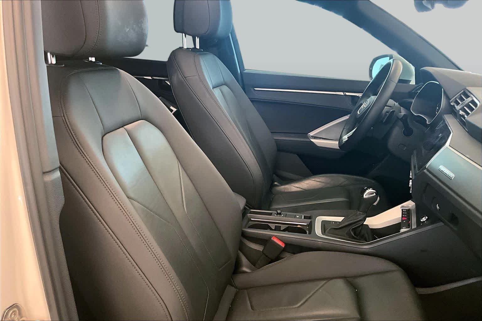 Used 2023 Mythos Black Metallic Audi S line Premium image 8