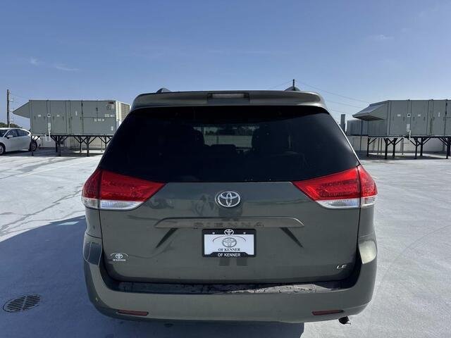 Used 2014 Cypress Pearl Toyota LE image 19