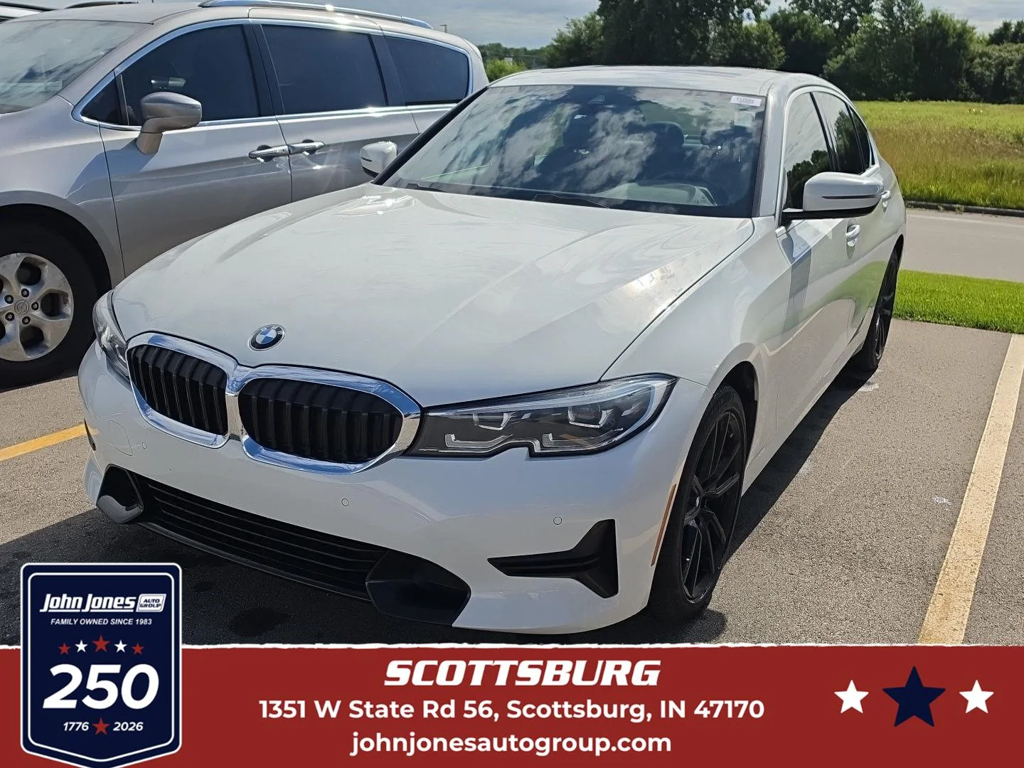 Used 2020 White BMW 330i xDrive image 1