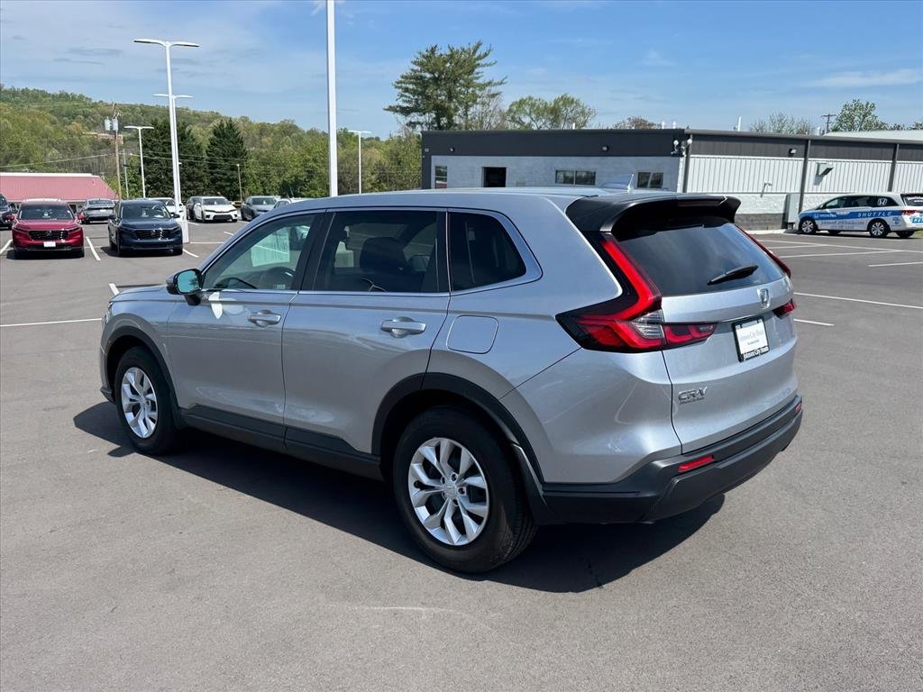 Used 2025 Solar Silver Metallic Honda LX image 4