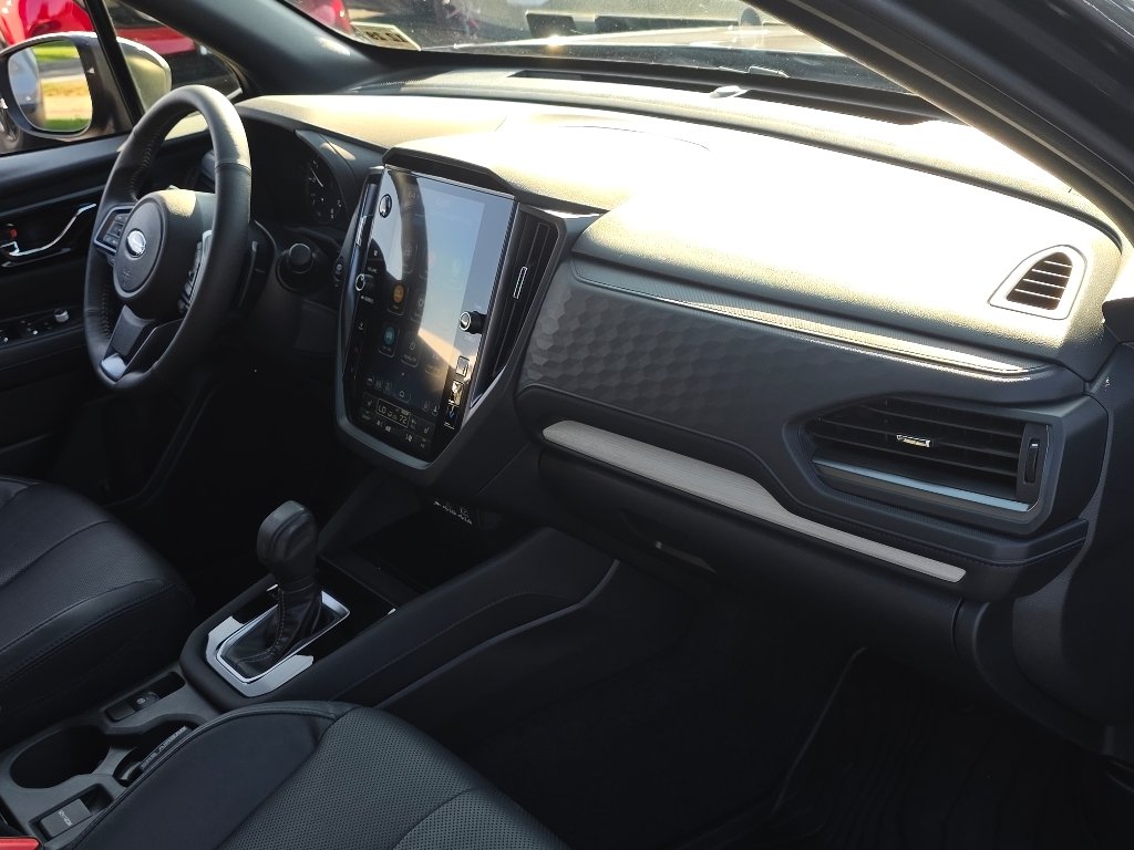 Used 2025 Magnetite Gray Metallic Subaru Limited image 21