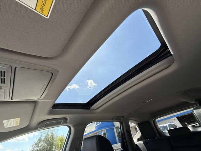 2022 Honda CR-V Touring - Photo 18