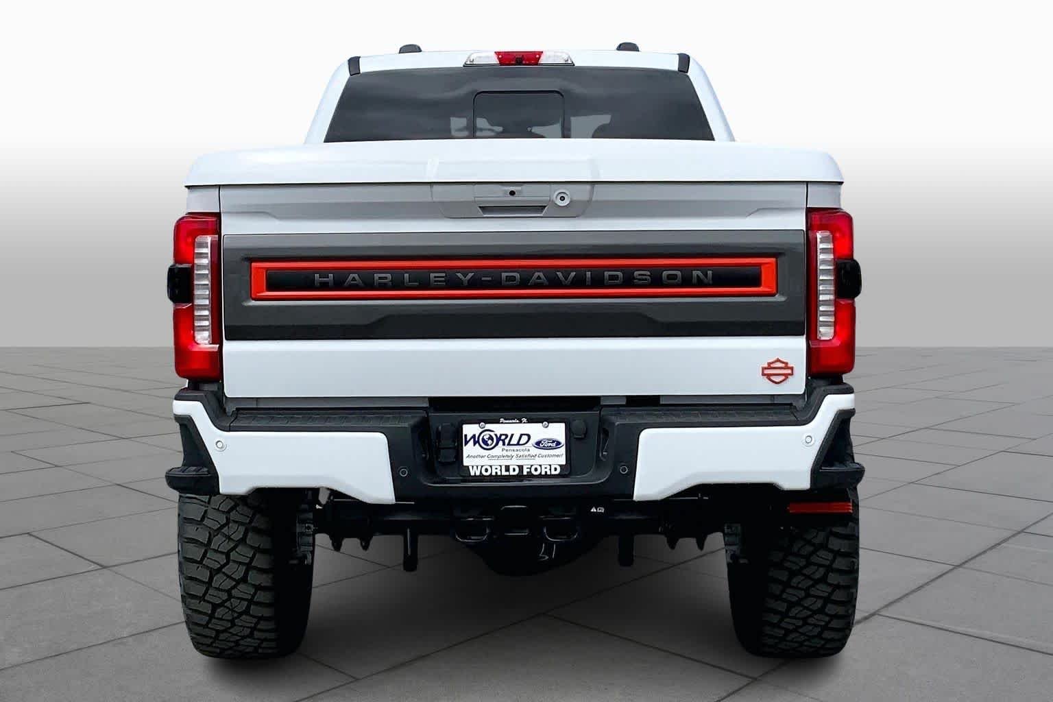 New 2026 Oxford White Ford F-250® Lariat® image 4