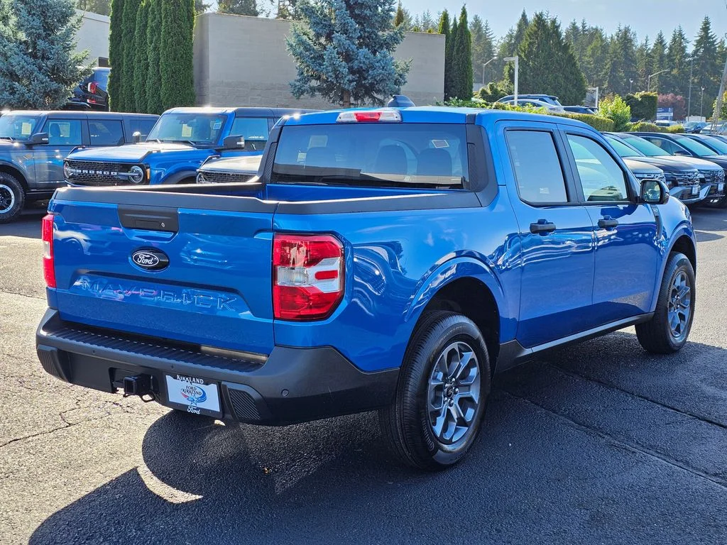 New 2025 Velocity Blue Ford XLT image 7