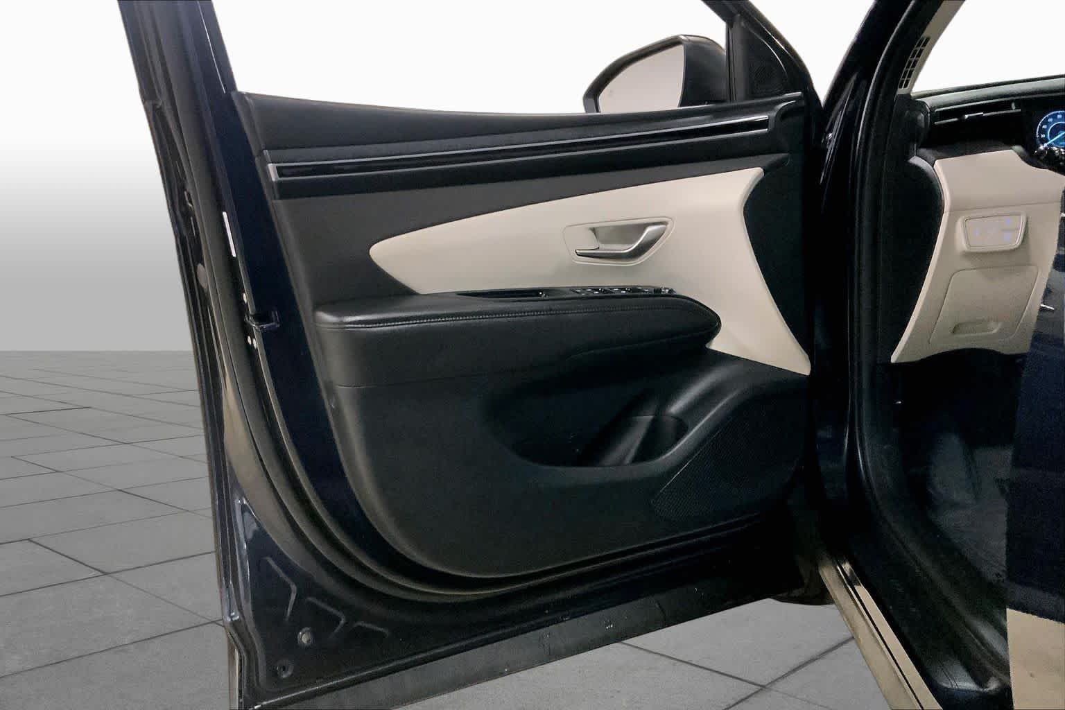 Used 2024 Deep Sea Hyundai SEL Convenience image 22