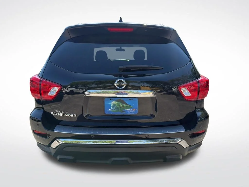 Used 2020 Magnetic Black Nissan S image 7