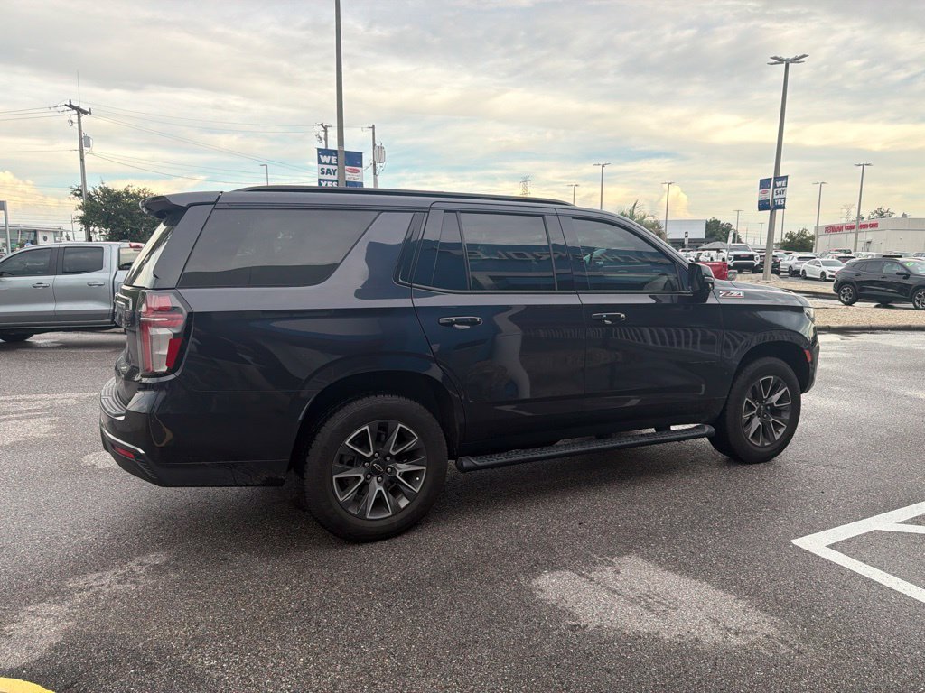 Used 2022 Gray Chevrolet Z71 image 13