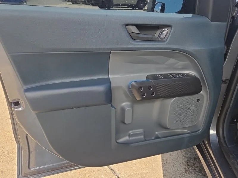Used 2025 Gray Ford Lobo High image 23