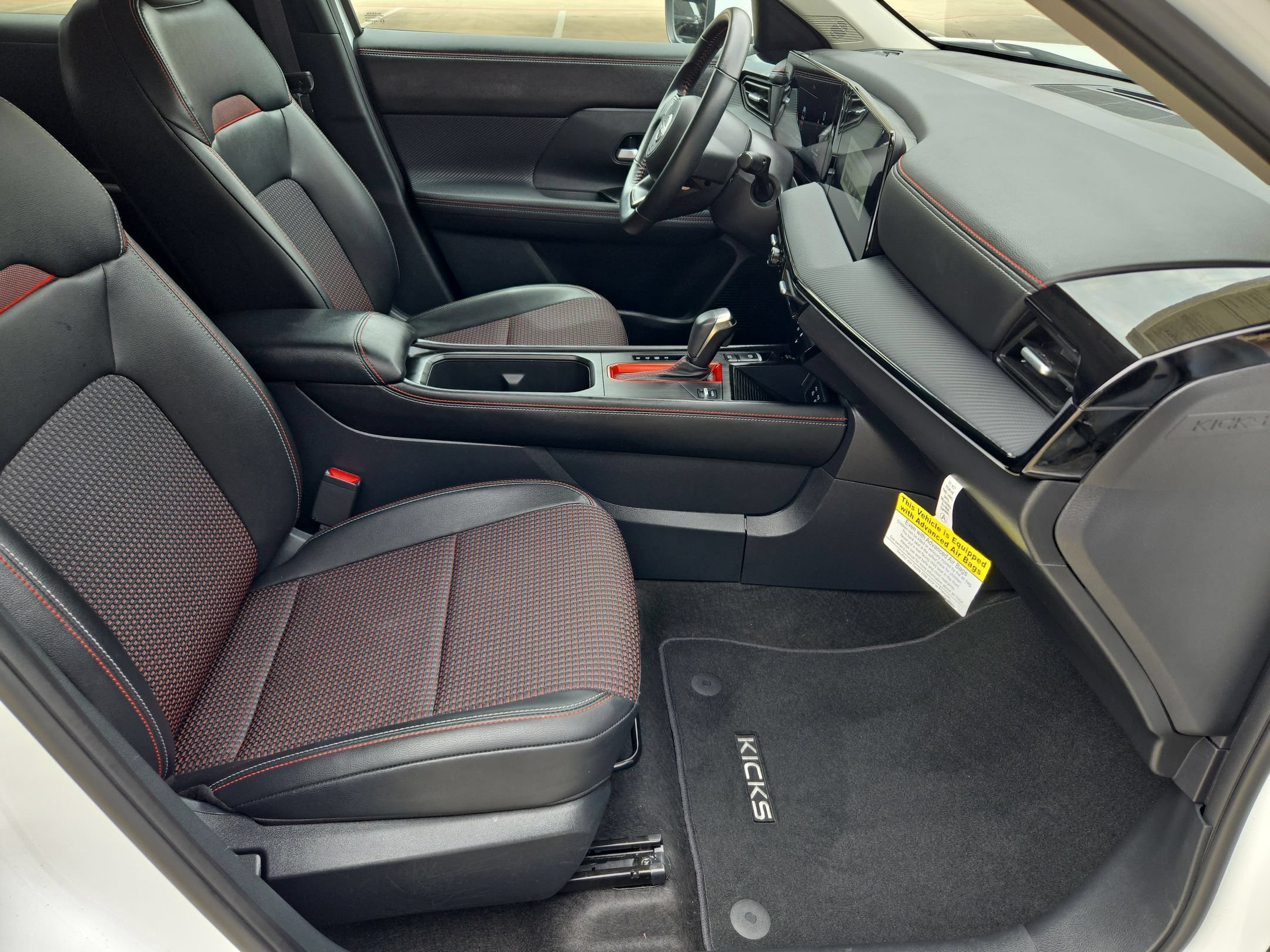 Used 2025 Aspen White Tricoat Nissan SR image 27