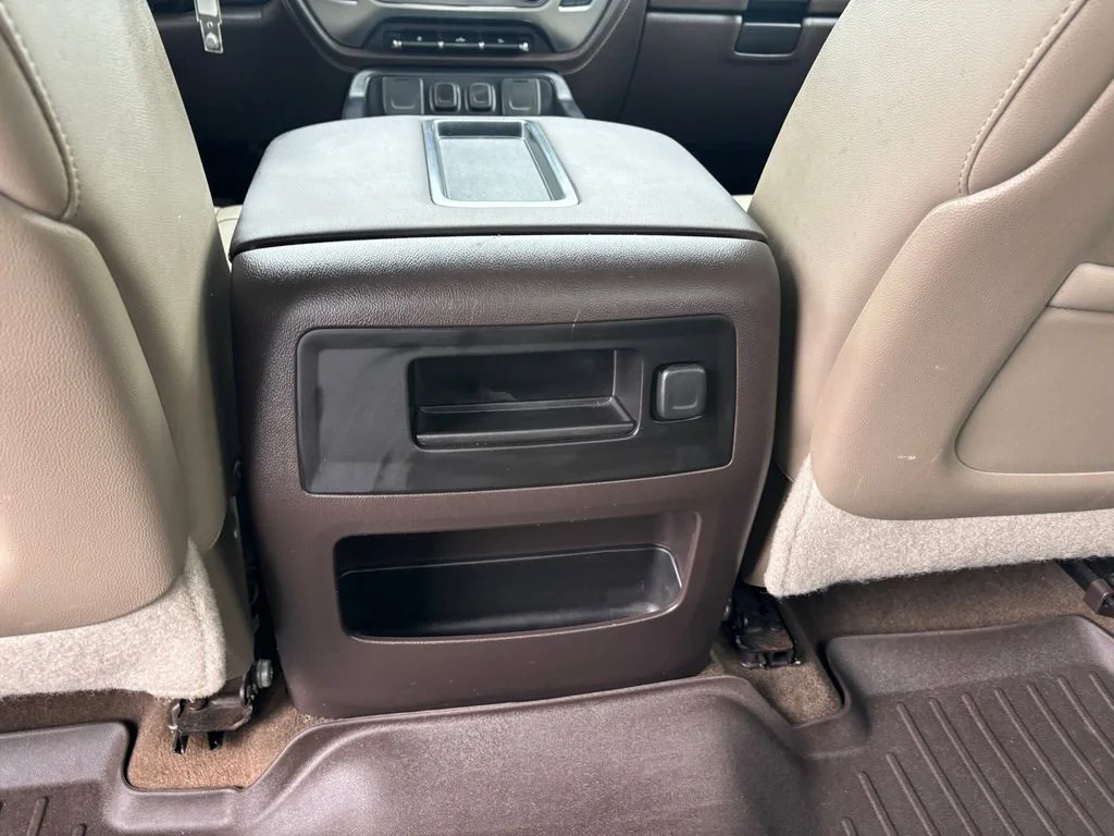 Used 2015 White Chevrolet LTZ image 26