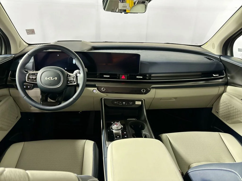 New 2026 Ceramic Silver Kia SX Prestige image 12