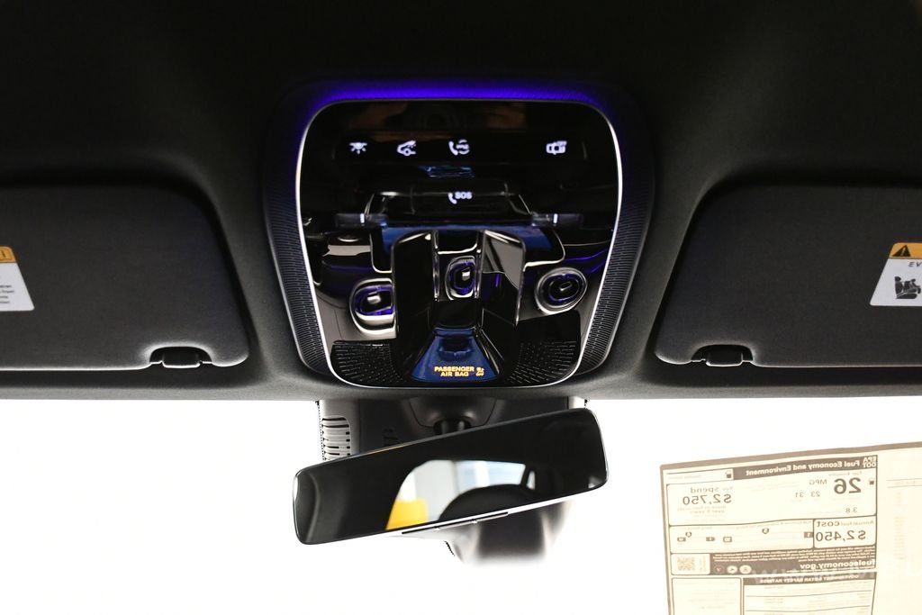 2025 Mercedes-Benz GLC Base - Photo 17