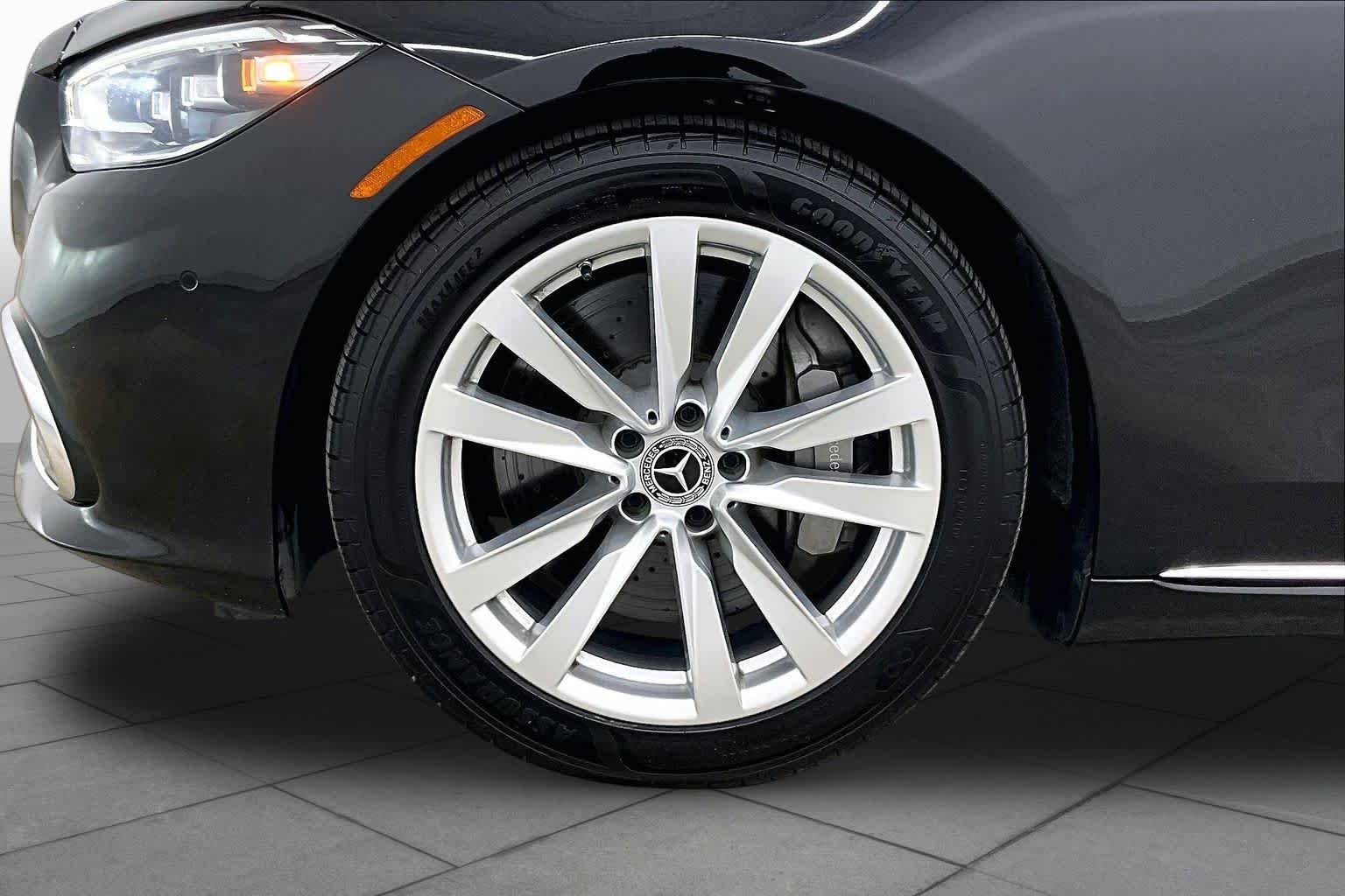 Certified Used 2025 Black Mercedes-Benz S 500 image 11