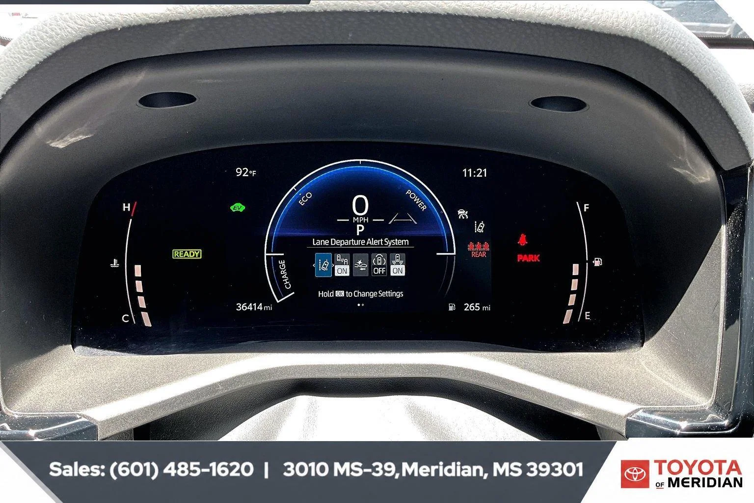 Used 2025 Ice Cap Toyota LE image 14