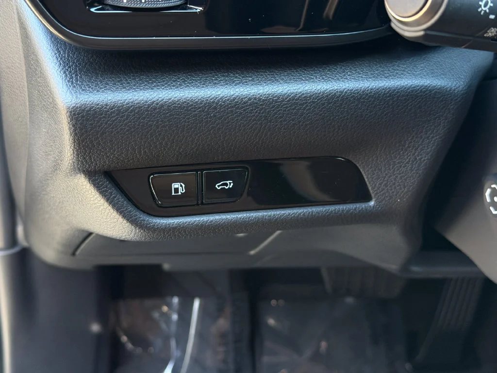 Used 2025  Lexus NX 350h Luxury image 24