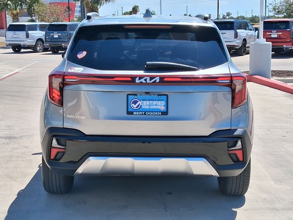 Used 2025 Gray Kia S image 5