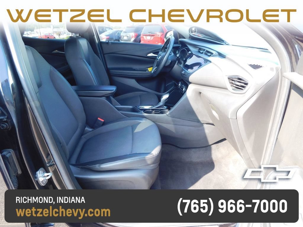 Used 2023 Ebony Twilight Metallic Buick Preferred image 17