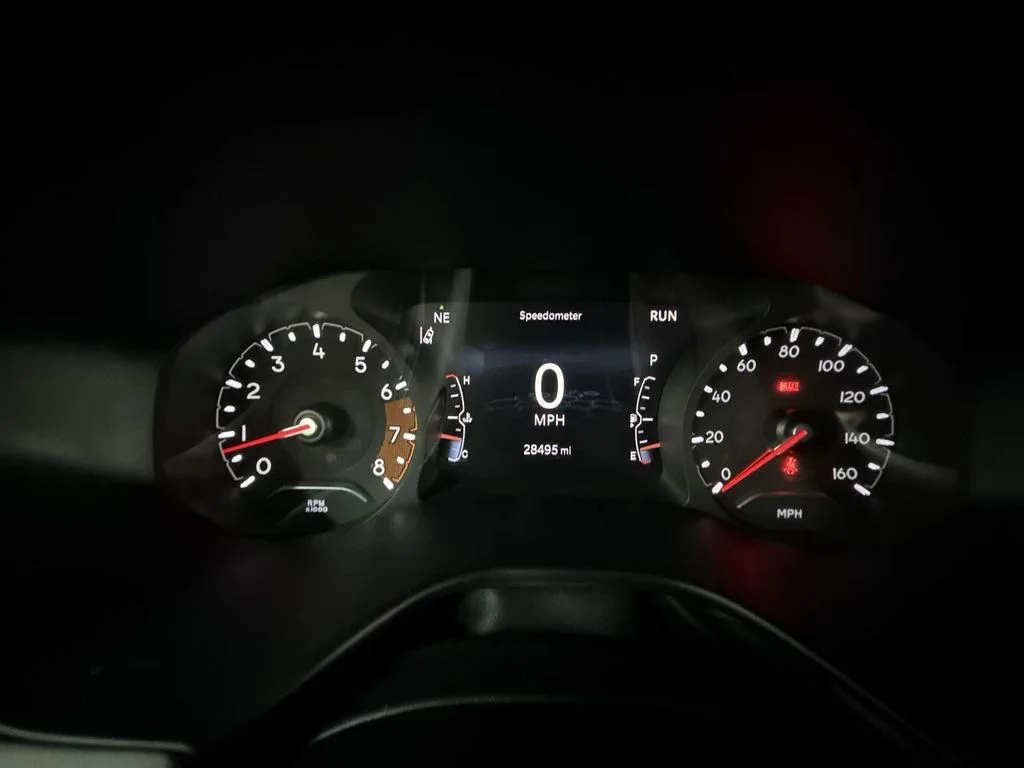 Used 2023 Diamond Black Jeep Limited image 29