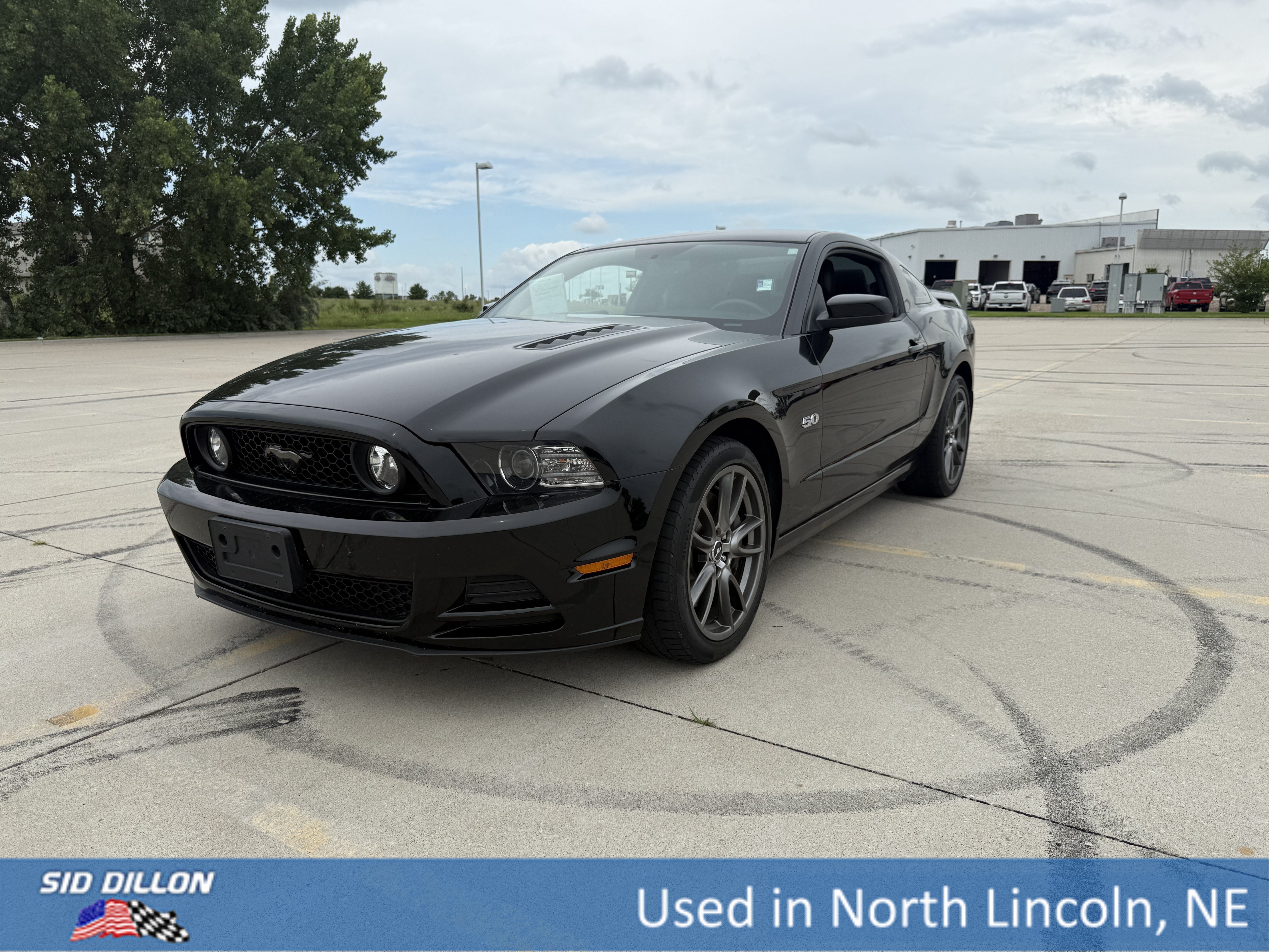 Used 2014 Black Ford GT Premium image 1