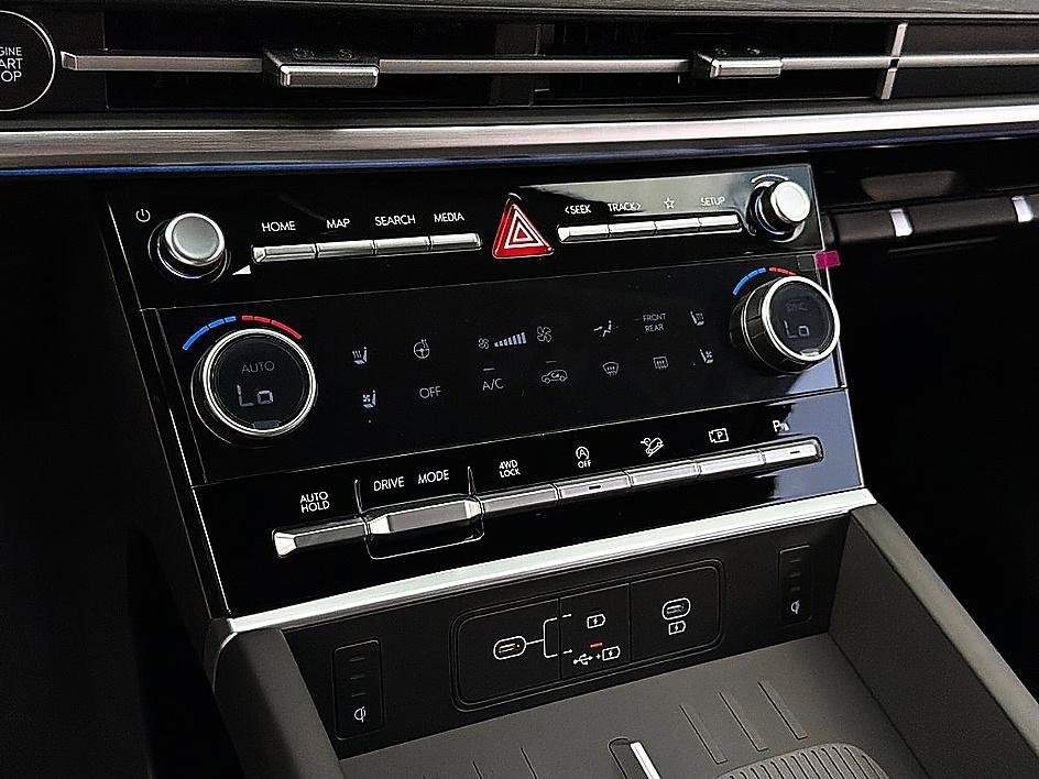 New 2027 Shimmering Silver Hyundai Limited AWD image 26