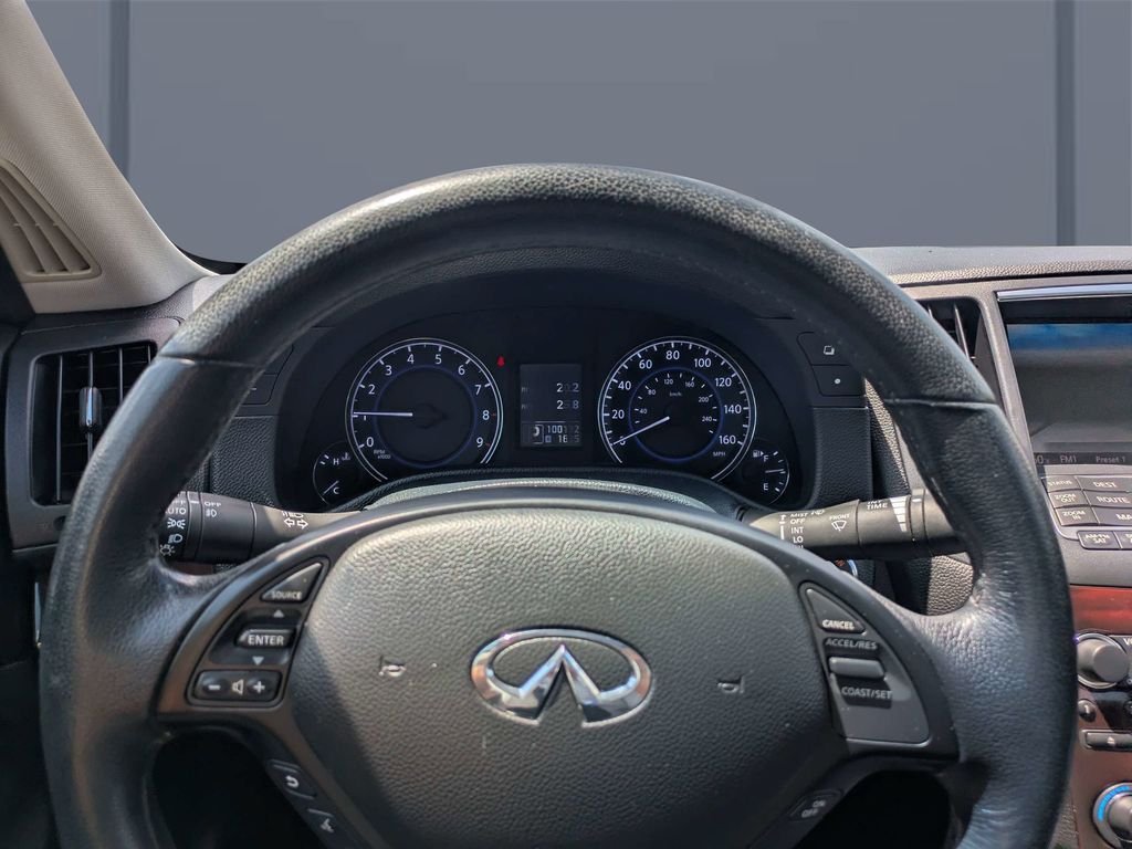 Used 2011 Gray INFINITI Journey image 26