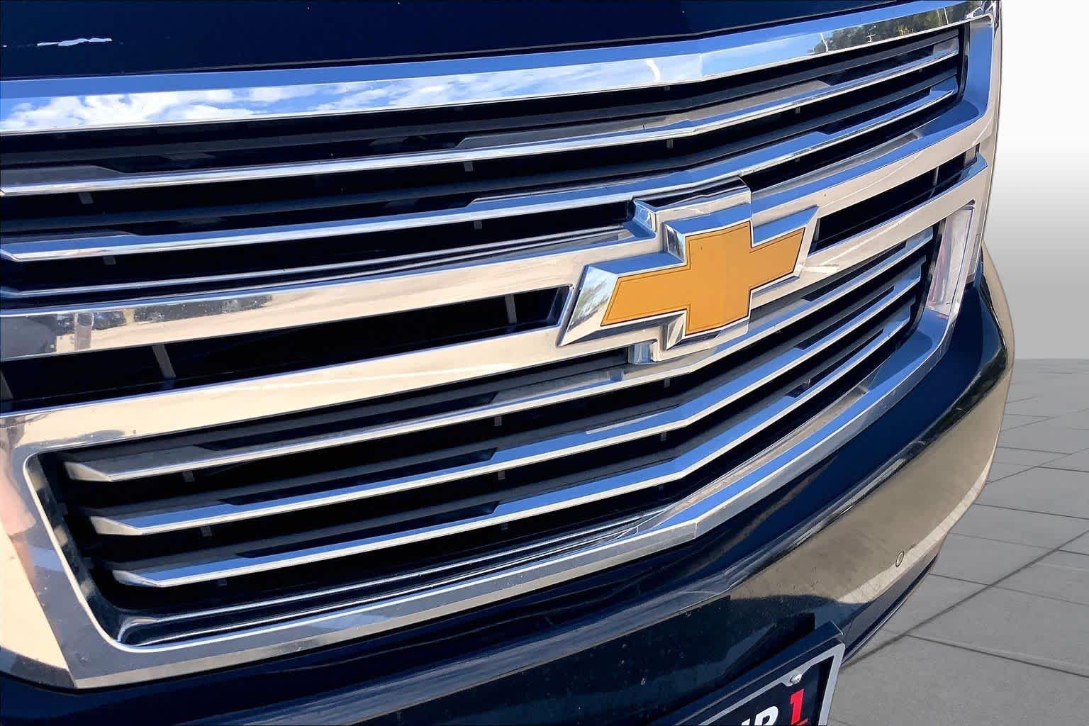 Used 2017 Black Chevrolet Premier image 28